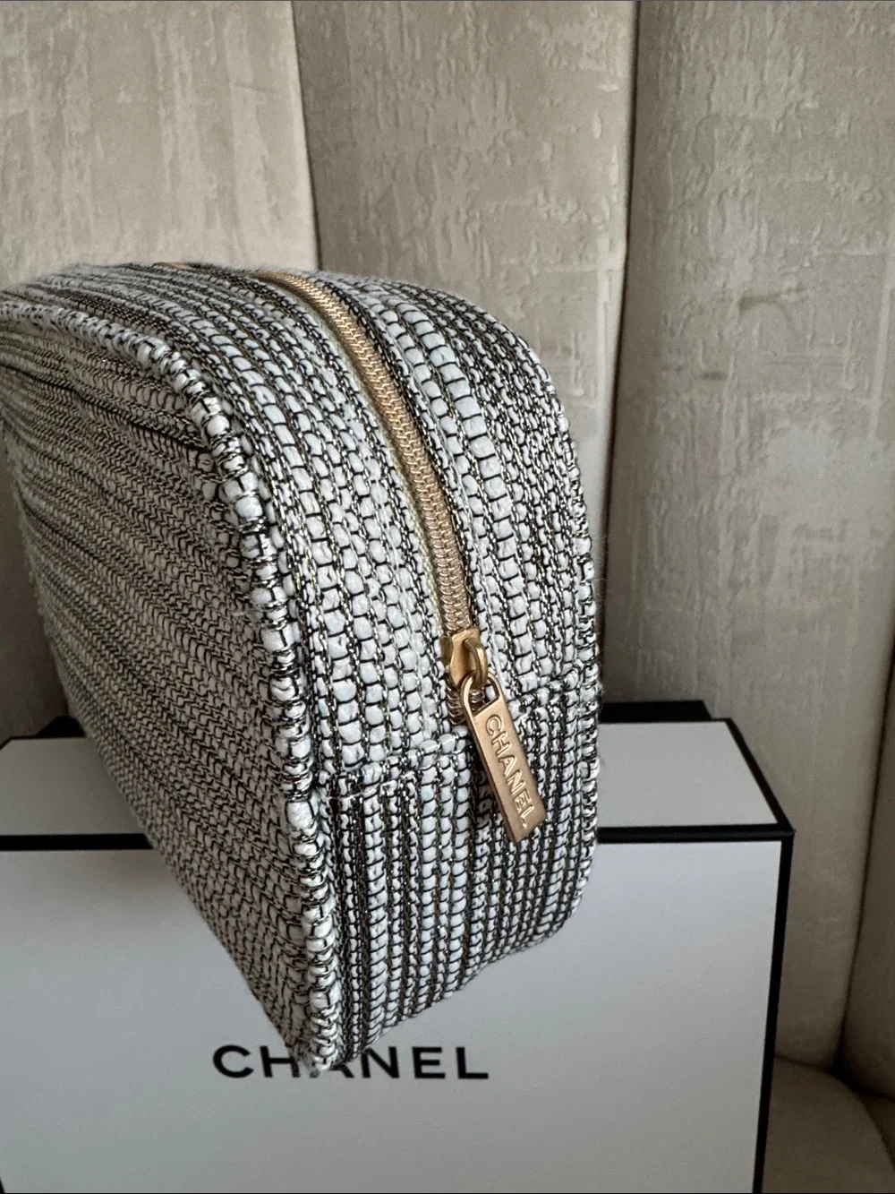 CHANEL Silver Metallic Woven Cosmetic Case with Gold Logo